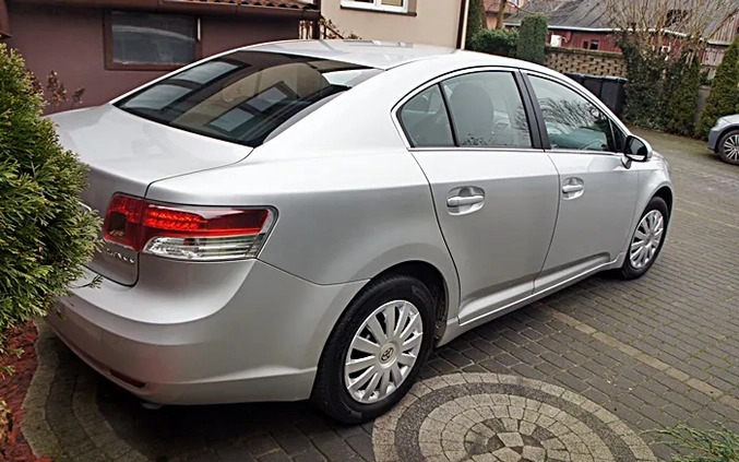 Toyota Avensis cena 26999 przebieg: 227000, rok produkcji 2009 z Raciąż małe 407